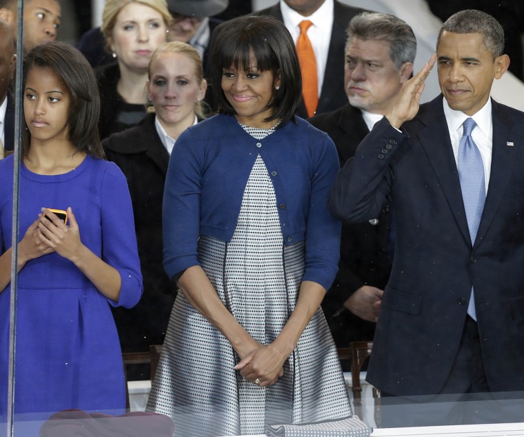 Image: Michelle Obama, Malia Obama, Sasha Obama